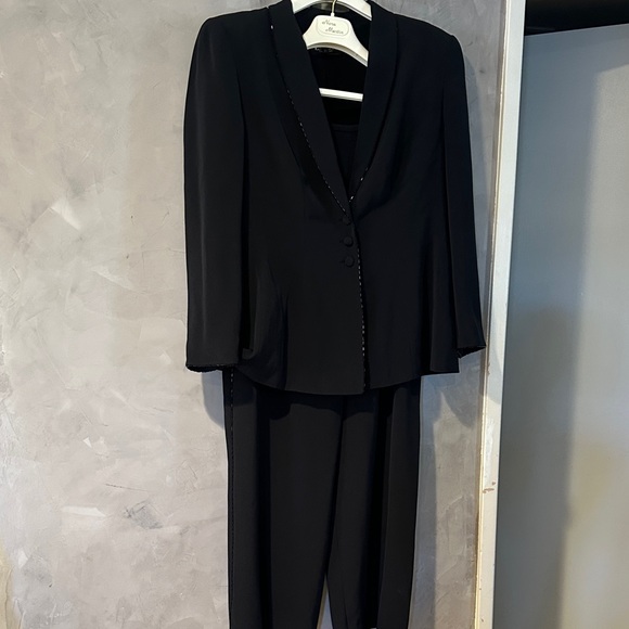 Escada coutureClassic Black Pantsuit